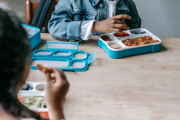 Packing School Lunches Kids Will Actually Eat: A No-Fuss System for Busy Mornings